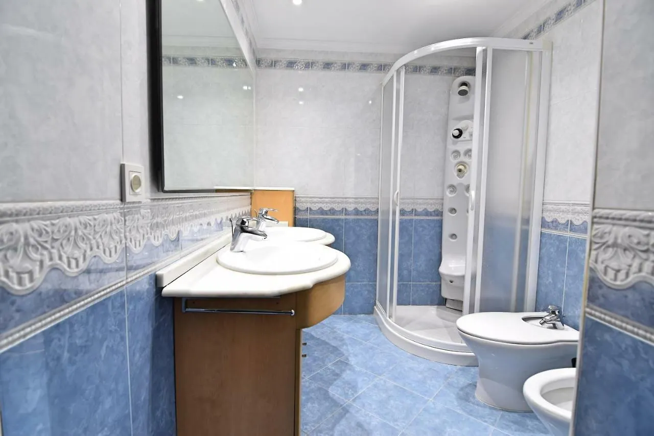 מאלגה Apt Luxury Reding Solo Familias