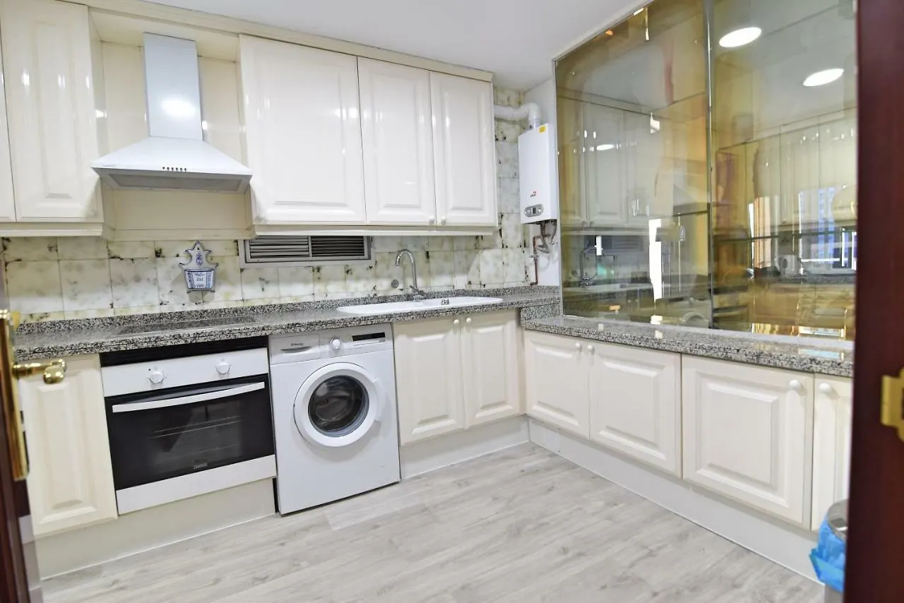 מאלגה Apt Luxury Reding Solo Familias