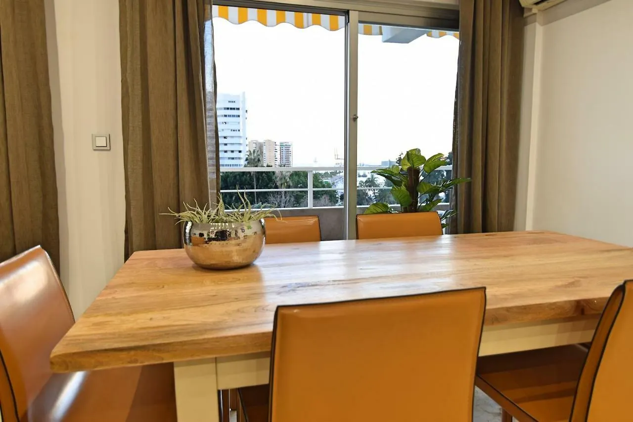 דירה מאלגה Apt Luxury Reding Solo Familias